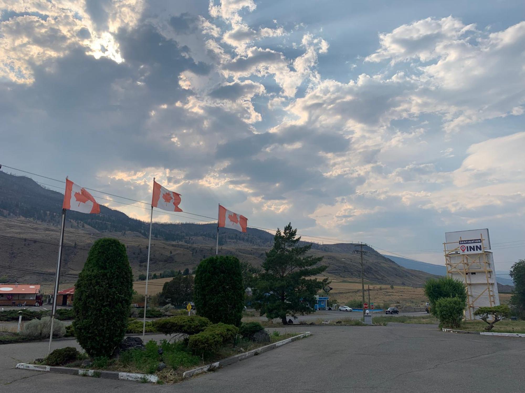 Destination Inn Cache Creek Exterior foto